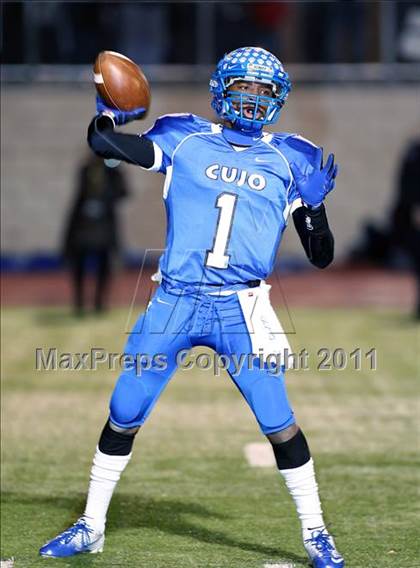 Thumbnail 1 in Midway vs. Tyler (4A Division 1 Semifinal) photogallery.