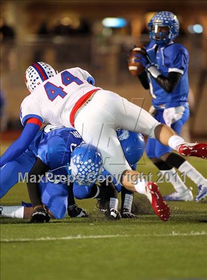 Thumbnail 1 in Midway vs. Tyler (4A Division 1 Semifinal) photogallery.