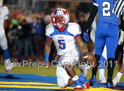 Thumbnail 3 in Midway vs. Tyler (4A Division 1 Semifinal) photogallery.