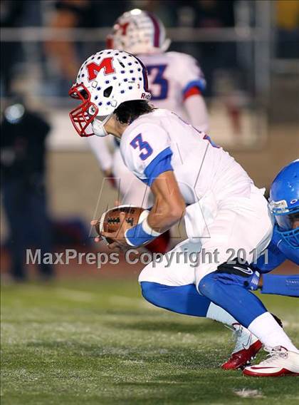Thumbnail 1 in Midway vs. Tyler (4A Division 1 Semifinal) photogallery.