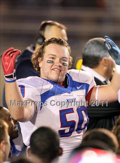 Thumbnail 1 in Midway vs. Tyler (4A Division 1 Semifinal) photogallery.