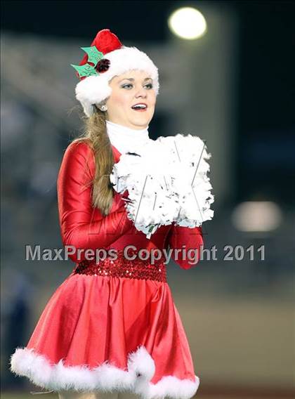 Thumbnail 2 in Midway vs. Tyler (4A Division 1 Semifinal) photogallery.