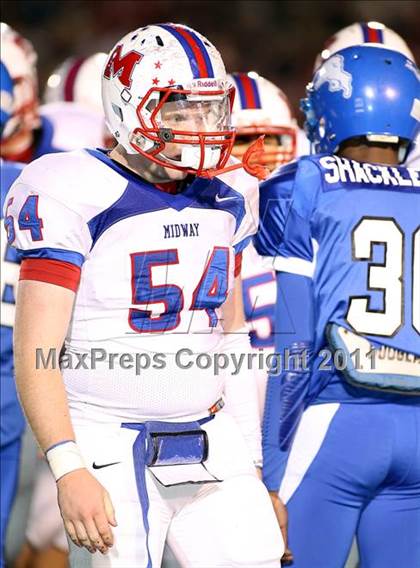 Thumbnail 2 in Midway vs. Tyler (4A Division 1 Semifinal) photogallery.