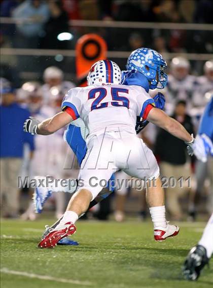 Thumbnail 1 in Midway vs. Tyler (4A Division 1 Semifinal) photogallery.