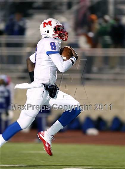 Thumbnail 2 in Midway vs. Tyler (4A Division 1 Semifinal) photogallery.