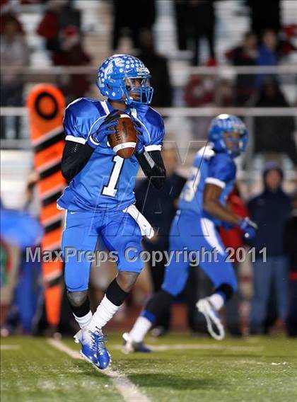 Thumbnail 3 in Midway vs. Tyler (4A Division 1 Semifinal) photogallery.