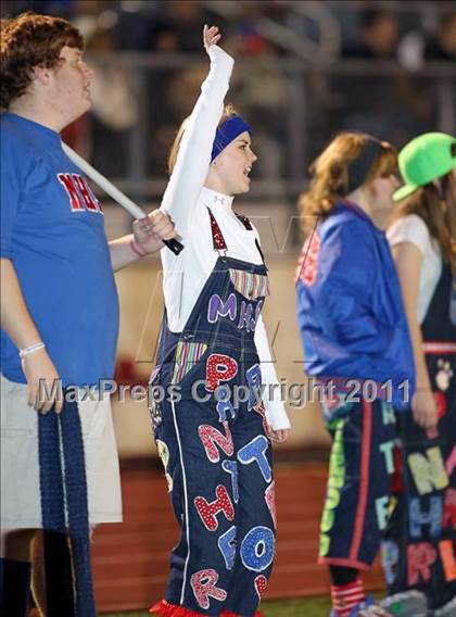 Thumbnail 1 in Midway vs. Tyler (4A Division 1 Semifinal) photogallery.