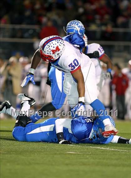 Thumbnail 2 in Midway vs. Tyler (4A Division 1 Semifinal) photogallery.
