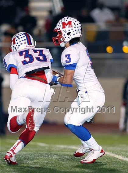 Thumbnail 3 in Midway vs. Tyler (4A Division 1 Semifinal) photogallery.