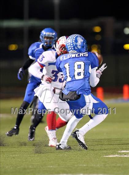 Thumbnail 2 in Midway vs. Tyler (4A Division 1 Semifinal) photogallery.