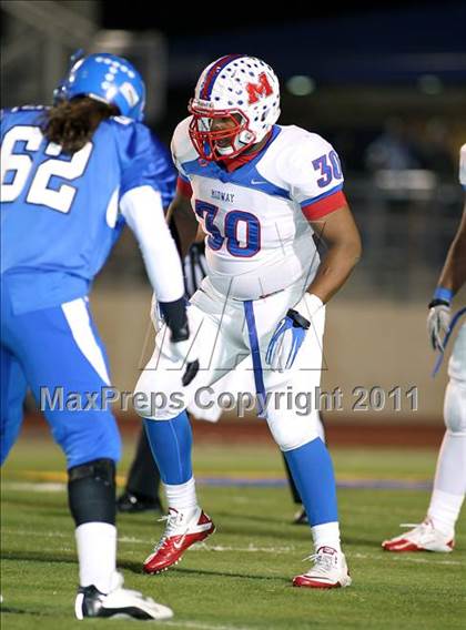 Thumbnail 1 in Midway vs. Tyler (4A Division 1 Semifinal) photogallery.