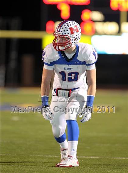 Thumbnail 1 in Midway vs. Tyler (4A Division 1 Semifinal) photogallery.