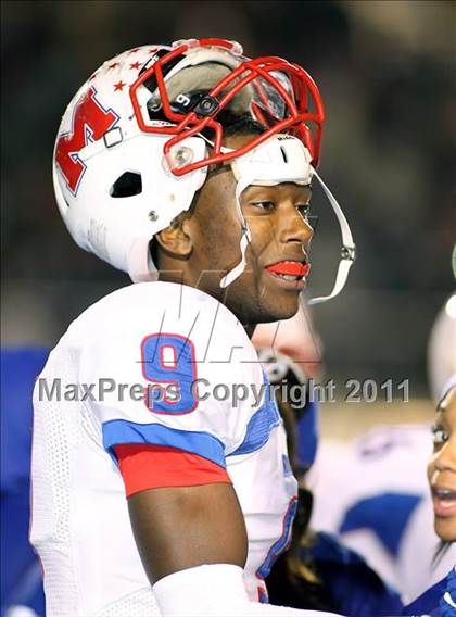 Thumbnail 3 in Midway vs. Tyler (4A Division 1 Semifinal) photogallery.