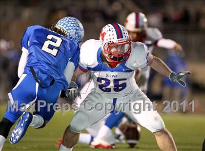 Thumbnail 2 in Midway vs. Tyler (4A Division 1 Semifinal) photogallery.