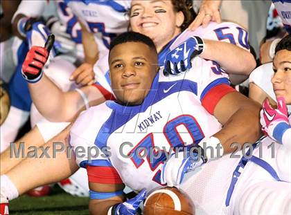 Thumbnail 3 in Midway vs. Tyler (4A Division 1 Semifinal) photogallery.