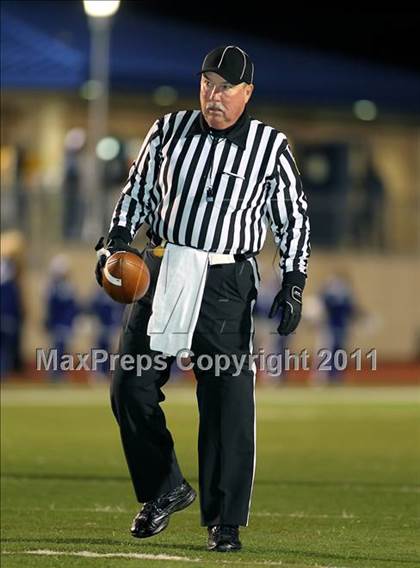 Thumbnail 1 in Midway vs. Tyler (4A Division 1 Semifinal) photogallery.