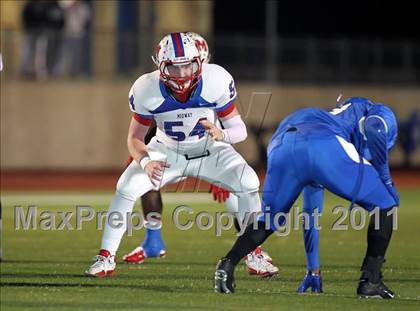 Thumbnail 2 in Midway vs. Tyler (4A Division 1 Semifinal) photogallery.