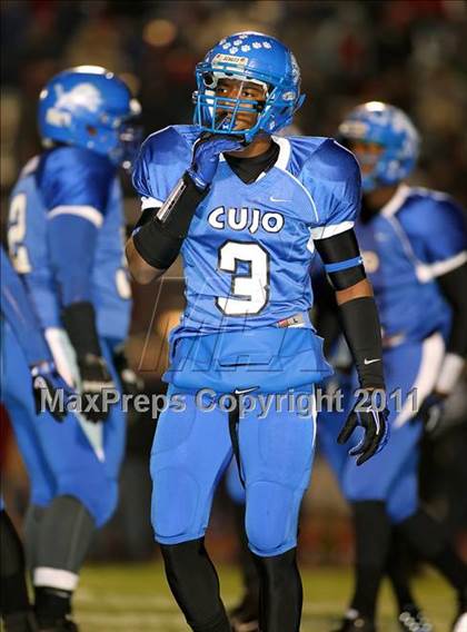 Thumbnail 2 in Midway vs. Tyler (4A Division 1 Semifinal) photogallery.