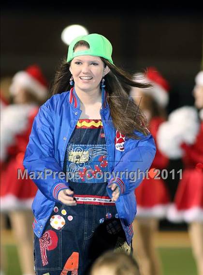 Thumbnail 2 in Midway vs. Tyler (4A Division 1 Semifinal) photogallery.