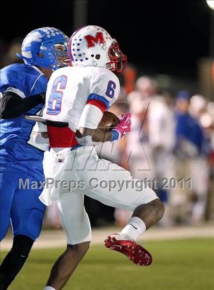 Thumbnail 3 in Midway vs. Tyler (4A Division 1 Semifinal) photogallery.