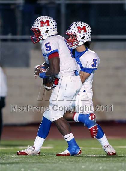 Thumbnail 1 in Midway vs. Tyler (4A Division 1 Semifinal) photogallery.