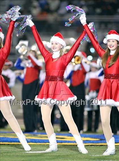 Thumbnail 2 in Midway vs. Tyler (4A Division 1 Semifinal) photogallery.