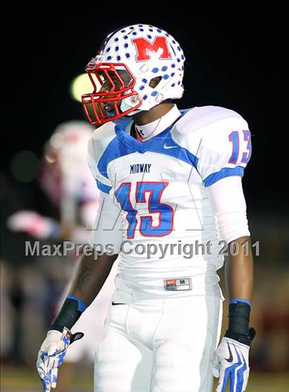 Thumbnail 3 in Midway vs. Tyler (4A Division 1 Semifinal) photogallery.