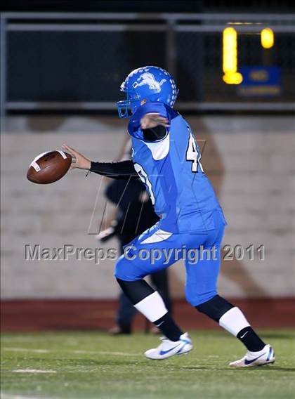 Thumbnail 1 in Midway vs. Tyler (4A Division 1 Semifinal) photogallery.