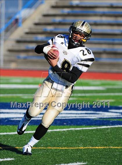 Thumbnail 2 in Trumbull vs. Norwich Free Academy (CIAC Class LL Semifinal) photogallery.