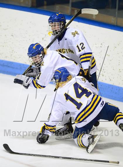 Thumbnail 1 in Masuk vs. Newington/Berlin/Manchester (CIAC Division III Semifinal) photogallery.