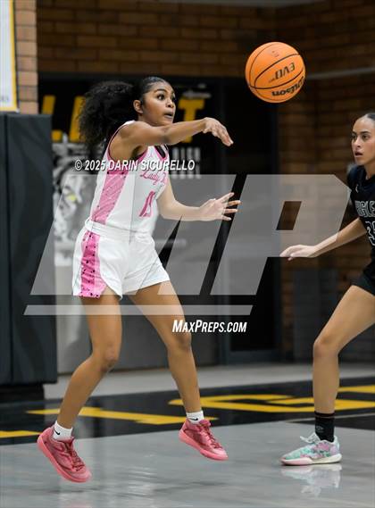 Thumbnail 1 in Higley vs Gilbert (AIA 6A Quarterfinal) photogallery.