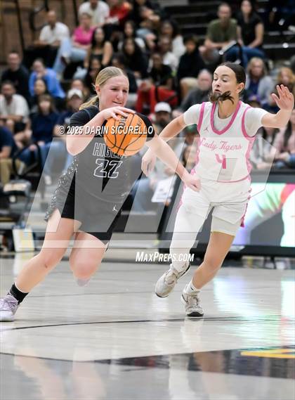 Thumbnail 2 in Higley vs Gilbert (AIA 6A Quarterfinal) photogallery.