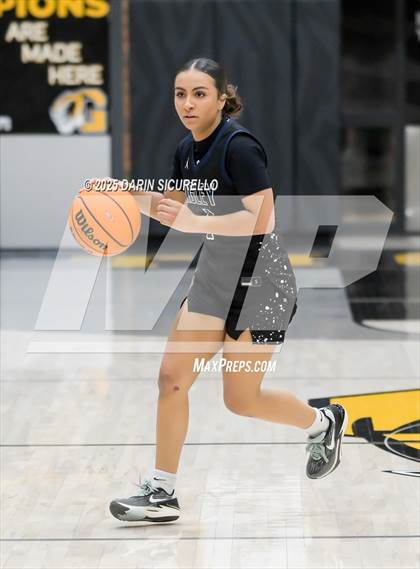 Thumbnail 2 in Higley vs Gilbert (AIA 6A Quarterfinal) photogallery.