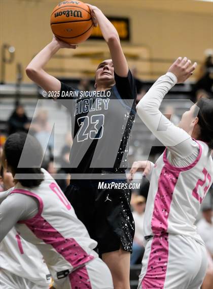 Thumbnail 2 in Higley vs Gilbert (AIA 6A Quarterfinal) photogallery.