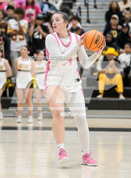 Thumbnail 2 in Higley vs Gilbert (AIA 6A Quarterfinal) photogallery.