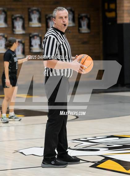 Thumbnail 1 in Higley vs Gilbert (AIA 6A Quarterfinal) photogallery.