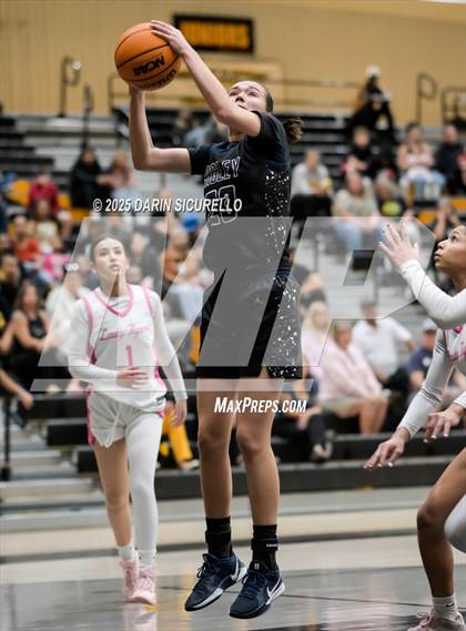 Thumbnail 1 in Higley vs Gilbert (AIA 6A Quarterfinal) photogallery.