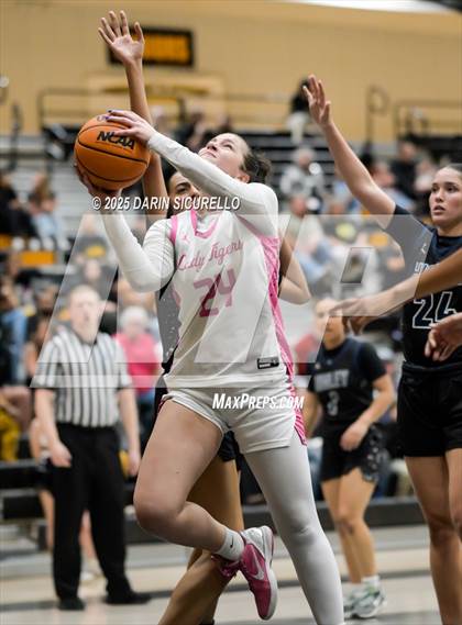 Thumbnail 3 in Higley vs Gilbert (AIA 6A Quarterfinal) photogallery.