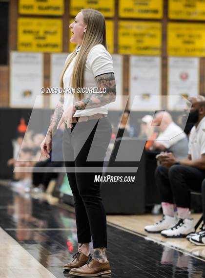 Thumbnail 3 in Higley vs Gilbert (AIA 6A Quarterfinal) photogallery.