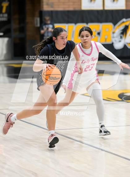 Thumbnail 3 in Higley vs Gilbert (AIA 6A Quarterfinal) photogallery.