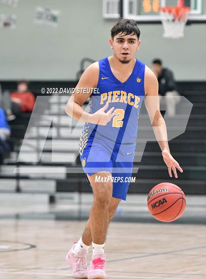 Thumbnail 3 in Pierce vs. Pioneer (Steve Cauchi Ram Jam) photogallery.