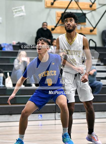 Thumbnail 3 in Pierce vs. Pioneer (Steve Cauchi Ram Jam) photogallery.
