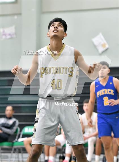 Thumbnail 2 in Pierce vs. Pioneer (Steve Cauchi Ram Jam) photogallery.