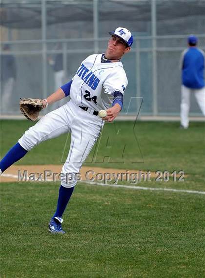 Thumbnail 2 in Regis Jesuit @ Legend photogallery.