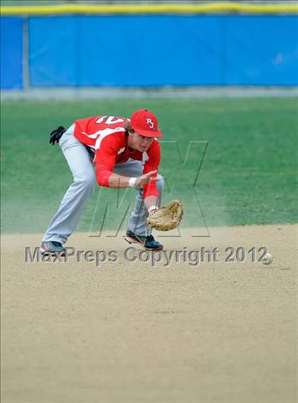 Thumbnail 2 in Regis Jesuit @ Legend photogallery.