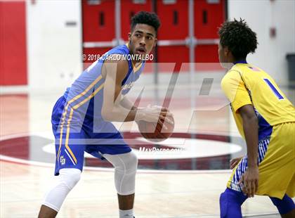 Thumbnail 3 in San Dimas vs. Charter Oak photogallery.