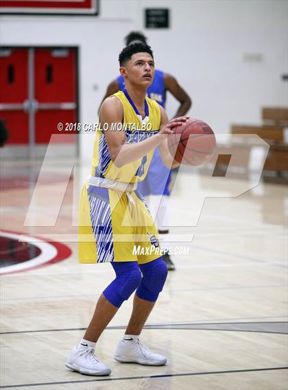Thumbnail 3 in San Dimas vs. Charter Oak photogallery.