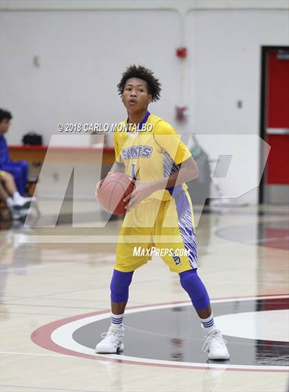 Thumbnail 1 in San Dimas vs. Charter Oak photogallery.