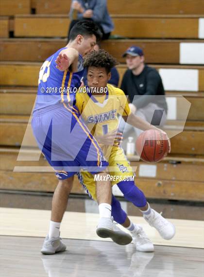 Thumbnail 2 in San Dimas vs. Charter Oak photogallery.