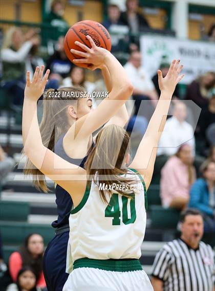 Thumbnail 1 in Stoney Creek vs. Lake Orion (MHSAA District Semifinal) photogallery.